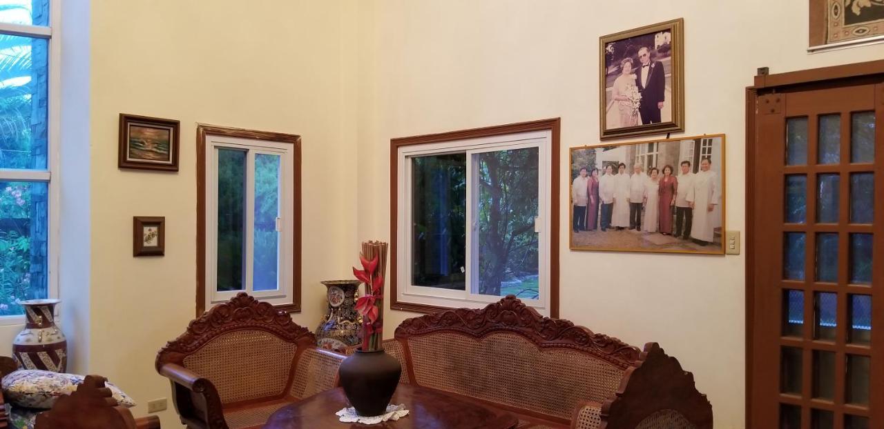 Buenavista Family Inn Tagudin Esterno foto