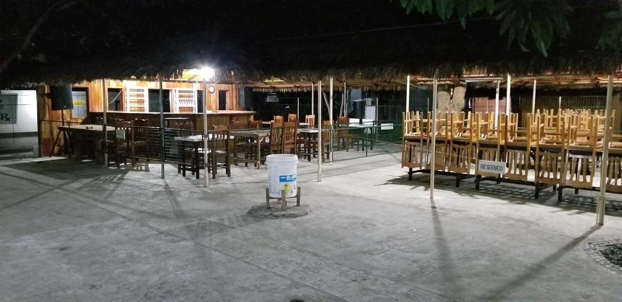 Buenavista Family Inn Tagudin Esterno foto